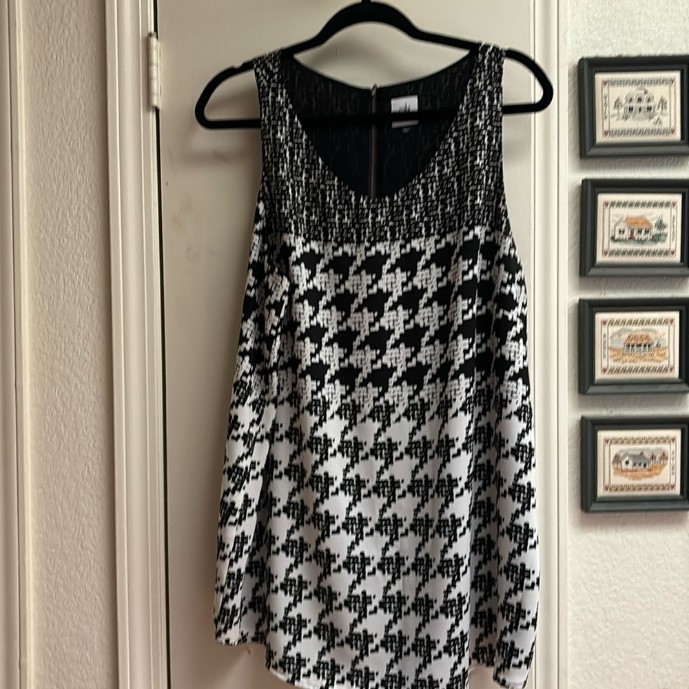 Cabi #3090 Broken Check Top